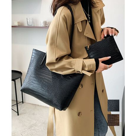 [^:88CXH-099]VvȂꂽۂ^ANR^̃g[gobOƃ|[`2_ZbgB悢򊴂ƂƂtHÃR[fiグBZbg̃|[`́AobOCobOƂĂg֗Ȏ[ACeBJ[FubN/uETCYFg[gobOF:27cm ㉡:39.5cm ꉡ:31cm }`:8cm 荂:33cm 蒷:70cmiߕsAOsj|[`F:15.5cm ㉡:17cm ꉡ:17cm[ɂāEA4Ήi22~31cm)FZEiPadminiΉi19.6~13.5~0.7cm)FZEzi10~20cmjFZE܂z:ZEL[P[X:ZEybg{gi500mljFZEybg{gci500mljFZdF330gnFȂ|PbgFȂYFׂĕuTCYłi̐@ႢǍ덷܂̂ŁAjBCOAî߁Ai̍וdl͑قȂꍇ܂B\߂̏A肢v܂B