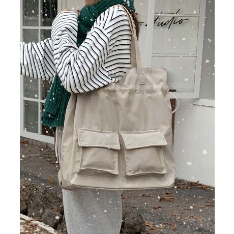 [^:90HWAI-001]Ղ[ł傫߃TCY̋ВbNTbNBtg̃tbv|Pbgƃh[XgOfUCANZgɂȂApQB|EbNE񂰂3WAYdlŁAR[fV[ɍ킹ĎRɎg\BВ̂悤ɃLbƍiAgꗎSz͂ȂJ߂ȒPyBjZbNXȃfUCŁAʖ킸g₷̂|CgBJ[FubN/`R[O[/OCbVx[W/CG[TCYF:43cm ㉡:51cm ꉡ:36cm }`:14cm 荂:24cm 蒷:52cmiߕsAOsj V_[:59-104cmi߉\AOsj[ɂāEA4Ήi22~31cm)FZEiPadminiΉi19.6~13.5~0.7cm)FZEzi10~20cmjFZE܂z:ZEL[P[X:ZEybg{gi500mljFZEybg{gci500mljFZdF436gnF|PbgF萶YFׂĕuTCYłi̐@ႢǍ덷܂̂ŁAjBCOAî߁Ai̍וdl͑قȂꍇ܂B\߂̏A肢v܂B