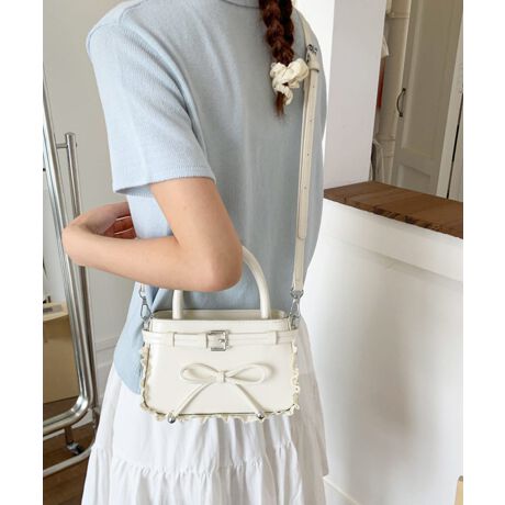 tg̃{Ɖɂꂽ[Xڂ䂭AtFCNU[fނ2WAY~jobOBԂȂ}`AX}z܂zȂǂ̕Ki[łB莝łV_[łgdlŁAfC[炨o܂ŕLBJ[FubN/ItzCg/CgCG[/bhTCYF:12cm ㉡:18cm ꉡ:18cm }`:7.5cm 荂:10cm 蒷:26cmiߕsAOsj V_[:88-118cmi߉AOj[ɂāEA4Ήi22~31cm)F~EiPadminiΉi19.6~13.5~0.7cm)F~Ezi10~20cmjF~E܂z:ZEL[P[X:ZEybg{gi500mljF~Eybg{gci500mljF~dF335gnF|PbgF萶YFׂĕuTCYłi̐@ႢǍ덷܂̂ŁAjBCOAî߁Ai̍וdl͑قȂꍇ܂B\߂̏A肢v܂B