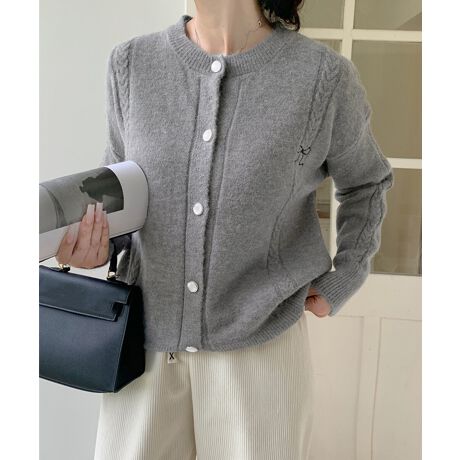 |Cg̃{fUCڂ䂭jbgJ[fBKBtgƑ̃P[u҂݂ƁAiȃp[{^肰ȂANZgɁB炩ȕŁAG߂ɂ҂̒SnBfj⃍OXJ[gƍ킹āAi`ȑlR[fɁBJ[FO[/AC{[/x_[/sN/bhTCYFTCY:59cm :51cm :42cm 䂫:67.5cm g:47cm :94-112cmnFȂLkF蓧FȂYFׂĕuTCYłi̐@ႢǍ덷܂̂ŁAjBCOAî߁Ai̍וdl͑قȂꍇ܂B\߂̏A肢v܂B