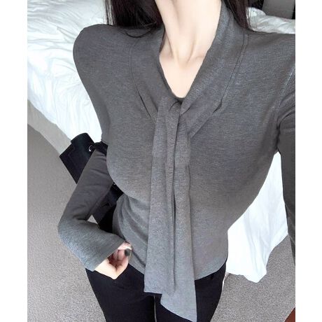 炵l̃{^CtJbg\[B{^ČѕŁAƊJWA݂ɉoB_炩ȃXgb`fނŁA{fBCɉƂVGbgBe[p[hpc^CgXJ[gƍ킹΁Aʋ΂ɂ҂Ȃꂢ߃R[fBJ[FubN/zCg/O[TCYFTCY:51cm :44cm :57cm 䂫:79cm g:45cm :90-132cmnFȂLkF蓧FzCĝݎ኱萶YFׂĕuTCYłi̐@ႢǍ덷܂̂ŁAjBCOAî߁Ai̍וdl͑قȂꍇ܂B\߂̏A肢v܂B