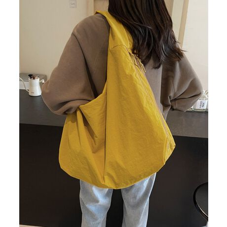 Xg[gYeʃV_[obOBm[gp\RA4t@C]TŎ[ł邽ՂTCYBXVbsOȂǁAJWAȂoɂ҂BJ[FubN/AC{[/lCr[/x[W/CG[/J[L/uE/K/bhTCYF:39cm ㉡:52.5cm ꉡ:45cm }`:17cm 荂:24cm 蒷:38cmiߕsAOsj[ɂāEA4Ήi22~31cm)FZEiPadminiΉi19.6~13.5~0.7cm)FZEzi10~20cmjFZE܂z:ZEL[P[X:ZEybg{gi500mljFZEybg{gci500mljFZdF440gnF|PbgF萶YFׂĕuTCYłi̐@ႢǍ덷܂̂ŁAjBCOAî߁Ai̍וdl͑قȂꍇ܂B\߂̏A肢v܂B