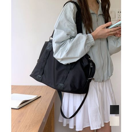 vȃiCfނgpAeʂ2WAYg[gobOBA4Ή̑傫߃TCYŁA[͔QBV_[ƂĂg[gobOƂĂĝŁAV[ɍ킹Ďς̂́Bʋ΁Eʊw甃◷s܂ŕLV[Ŋ􂷂閜\ACeBJ[FubN/AC{[TCYF:28cm ㉡:47cm ꉡ:40cm }`:13cm 荂:24cm 蒷:58cmiߕsAOsj V_[:65-120cmi߉AOj[ɂāEA4Ήi22~31cm)FZEipadminiΉi19.6~13.5~0.7cm)FZEzi10~20cmjFZE܂z:ZEL[P[X:ZEybg{gi500mljFZEybg{gci500mljFZdF506gnF|PbgF萶YFׂĕuTCYłi̐@ႢǍ덷܂̂ŁAjBCOAî߁Ai̍וdl͑قȂꍇ܂B\߂̏A肢v܂B