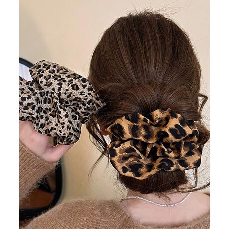 ݊̂郌Ip[hۓIȃVVB悢{[ŃwAAWɉ؂₩vXB|j[e[₨cqwAɉ邾ŁAȂꊴ̂lJWAX^CɎdオBJ[FCguE/_[Nx[WSaF5cmYFɊւĂ̒ӓ_F̏i͌ Ŕ̔Ă邽߁Aϔ͕tĂ܂񂪁AiɏtȂ悤ȈՕŔƂĂ܂BCOAî߁Ai̍וdl͑قȂꍇ܂B\߂̏A肢v܂B