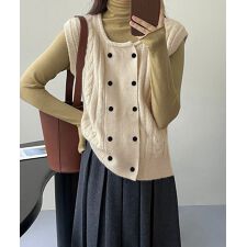 ケーブル編みニットベスト ダブルブレスト