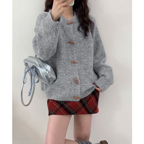 \tgȕ͂̃gO{^tjbgJ[fBKBVGbgƏ_炩ȑfފŁAbNXȂȂꂽ͋CoB{^JĉHDΌy₩ɁA΃vI[o[ɒȂ2WAYdlBJ[FAC{[/O[/x_[/~g/CG[TCYFTCY:55cm 䂫:81cm g:53cm :106-136cmnFȂLkF蓧FȂYFׂĕuTCYłi̐@ႢǍ덷܂̂ŁAjBCOAî߁Ai̍וdl͑قȂꍇ܂B\߂̏A肢v܂B