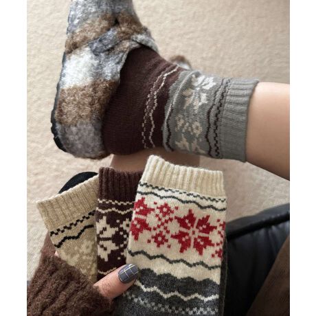 Be[WՂ̃mfBbNƐ̌fUC~bhJ[t\bNX4ZbgB_炩ȑfނŕۉA~̑DݍށBV[gu[c⃍[t@[ɍ킹āAJbW̃ghR[fy߂BJ[F4FZbgTCYFTCYΉTCYF22`25cm̍F13.5cmnFȂLkF蓧FȂYFɊւĂ̒ӓ_F̏i͌ Ŕ̔Ă邽߁Aϔ͕tĂ܂񂪁AiɏtȂ悤ȈՕŔƂĂ܂BCOAî߁Ai̍וdl͑قȂꍇ܂B\߂̏A肢v܂B