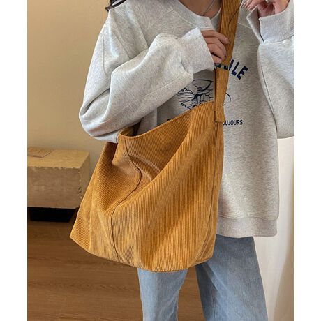 炩ȃR[fCfނ̃rbOV_[obOB߉\ȃV_[XgbvŁAD݂̃X^CɃtBbgBeʂȂyAוSĎgfC[obOBɂ͏[ɕ֗ȃ|PbgtŁAgQBXEFbgfjƍ킹āAJWAȑlR[fɁBJ[FubN/Cgx[W/L/J[LTCYF:37cm ㉡:49cm ꉡ:34cm }`:17cm V_[:61-108cmi߉AOsj[ɂāEA4Ήi22~31cm)FZEiPadminiΉi19.6~13.5~0.7cm)FZEzi10~20cmjFZE܂z:ZEL[P[X:ZEybg{gi500mljFZEybg{gci500mljFZdF334gnF|PbgF萶YFׂĕuTCYłi̐@ႢǍ덷܂̂ŁAjBCOAî߁Ai̍וdl͑قȂꍇ܂B\߂̏A肢v܂B