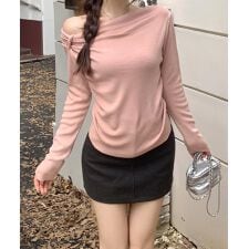 ミニミニストア(miniministore)のオフショルダーニットトップス 肌見せ秋服