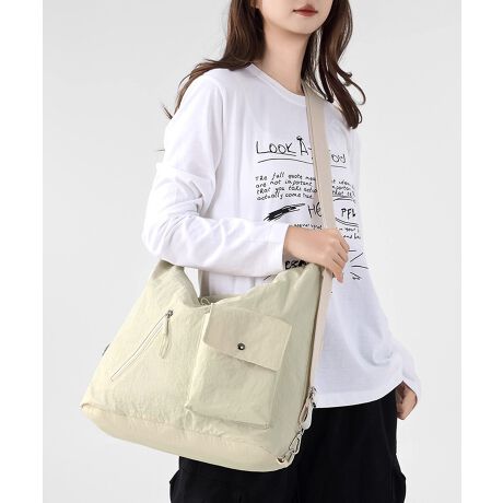 JWAɓ݁A̎RxeʃobOBg[gEV_[EbN3WAYŎgdlBtg|Pbgtŏ̏oꂪ₷ByʂŃfC[痷s܂ŕLV[Ŋ􂷂BJ[SpcXEFbgȂǁAtȃXg[gR[fƑQBJ[FubN/AC{[/x[W/Cgu[TCYF:35cm ㉡:43cm ꉡ:36cm }`:17cm V_[:46-82cmi߉AOsj[ɂāEA4Ήi22~31cm)FZEiPadminiΉi19.6~13.5~0.7cm)FZEzi10~20cmjFZE܂z:ZEL[P[X:ZEybg{gi500mljFZEybg{gci500mljFZdF381gnF|PbgF萶YFׂĕuTCYłi̐@ႢǍ덷܂̂ŁAjBCOAî߁Ai̍וdl͑قȂꍇ܂B\߂̏A肢v܂B