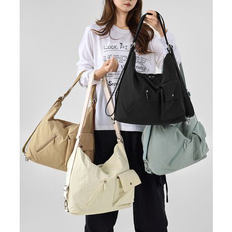 JWAɓ݁A̎RxeʃobOBg[gEV_[EbN3WAYŎgdlBtg|Pbgtŏ̏oꂪ₷ByʂŃfC[痷s܂ŕLV[Ŋ􂷂BJ[SpcXEFbgȂǁAtȃXg[gR[fƑQBJ[FubN/AC{[/x[W/Cgu[TCYF:35cm ㉡:43cm ꉡ:36cm }`:17cm V_[:46-82cmi߉AOsj[ɂāEA4Ήi22~31cm)FZEiPadminiΉi19.6~13.5~0.7cm)FZEzi10~20cmjFZE܂z:ZEL[P[X:ZEybg{gi500mljFZEybg{gci500mljFZdF381gnF|PbgF萶YFׂĕuTCYłi̐@ႢǍ덷܂̂ŁAjBCOAî߁Ai̍וdl͑قȂꍇ܂B\߂̏A肢v܂B