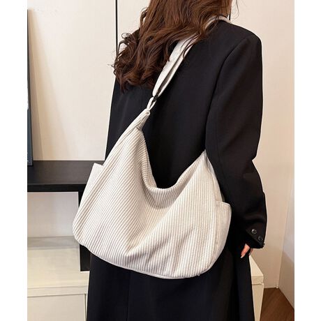 VvȃfUCAx[VbNJ[̃R[fCV_[obOBwʂ̃t@Xi[|PbgALXƂC[A|PbgATCh|PbgAMdi̐ȒPȃfUCBڈȏɂ̂Œʋ΁EʊwEfC[g͂AstFXȂǂɂ҂̃ACeBJ[FubN/O[/AC{[/J[L/}X^[hTCYF:26.5cm ㉡:34.5cm ꉡ:30.5cm }`:12cm V_[:65-119.5cmi߉\AOsj[ɂāEA4Ήi22~31cm)FZEiPadminiΉi19.6~13.5~0.7cm)FZEzi10~20cmjFZE܂z:ZEL[P[X:ZEybg{gi500mljFZEybg{gci500mljFZdF266gnF|PbgF萶YFׂĕuTCYłi̐@ႢǍ덷܂̂ŁAjBCOAî߁Ai̍וdl͑قȂꍇ܂B\߂̏A肢v܂B