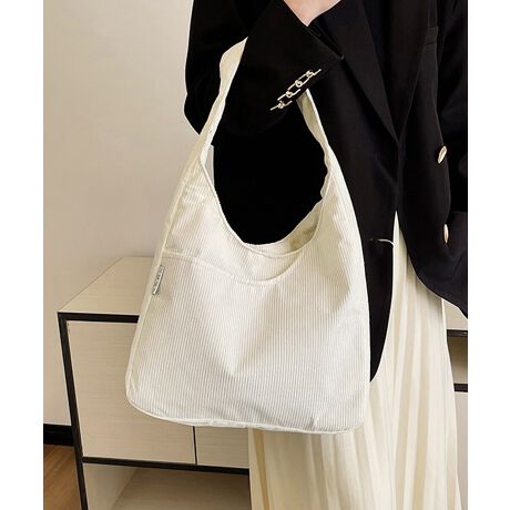 R[fCfނŎdĂAH~ɂ҂̃V_[obOBIEIt킸g₷VvȃfUCBA4TCỸt@Cɂ܂TCYBOʂɂ̓I[v|PbgAɂ̓t@Xi[|PbgƃI[v|PbgtŁA萮ڂłBJ[FubN/AC{[/O[TCYF:27.5cm ㉡:39cm ꉡ:31cm }`:8.5cm 荂:22cm 蒷:43cmiߕsAOsj[ɂāEA4Ήi22~31cm)FZEiPadminiΉi19.6~13.5~0.7cm)FZEzi10~20cmjFZE܂z:ZEL[P[X:ZEybg{gi500mljFZEybg{gci500mljFZdF192gnF|PbgF萶YFׂĕuTCYłi̐@ႢǍ덷܂̂ŁAjBCOAî߁Ai̍וdl͑قȂꍇ܂B\߂̏A肢v܂B