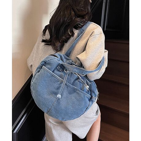 JWAȕ͋Cfjfނ̃EhobOłB_炩ȃfjnŌyÃR[fɎ₷ACełBOɂ̓|PbgtŁAX}z⏬̎[ɂ֗łBVvȂ݊AfC[g炨o܂ŕL􂵂܂BJ[FubN/lCr[/Cgu[/_[Nu[TCYF:30cm ㉡:25cm ꉡ:25cm }`:9cm 荂:19cm 蒷:60cmiߕsAOsj[ɂāEA4Ήi22~31cm)F~EiPadminiΉi19.6~13.5~0.7cm)FZEzi10~20cmjFZE܂z:ZEL[P[X:ZEybg{gi500mljFZEybg{gci500mljFZdF245gnFȂ|PbgFȂYFׂĕuTCYłi̐@ႢǍ덷܂̂ŁAjBCOAî߁Ai̍וdl͑قȂꍇ܂B\߂̏A肢v܂B