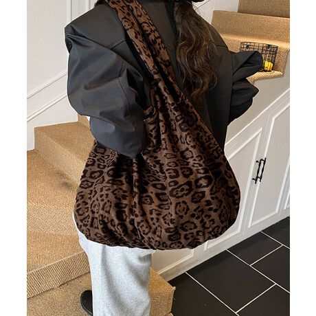 qEƖnA2^CvIׂghg[gobOB蕝LVGbgŁAfC[R[fɔvXBA4TCYPCA500mlybg{g[łAt|[`ŏ₷Bʋ΁Eʊw͂Ax̂o⏬sɂ҂̑eʃfUCBJ[FuE*qE/L*qE/uE*n/L*nTCYFobO:42cm ㉡:51cm ꉡ:36cm }`:1cm 荂:23cm 蒷:46cmiߕsAOsj |[`:21cm :27cm[ɂāEA4Ήi22~31cm)FZEiPadminiΉi19.6~13.5~0.7cm)FZEzi10~20cmjFZE܂z:ZEL[P[X:ZEybg{gi500mljFZEybg{gci500mljFZdF272gnFȂ|PbgFȂYFׂĕuTCYłi̐@ႢǍ덷܂̂ŁAjBCOAî߁Ai̍וdl͑قȂꍇ܂B\߂̏A肢v܂B