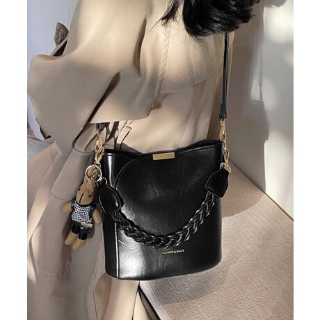 ҂ݍ݃nhANZgɂȂoPc^V_[obOBU[fނōAeʂŕigɂʋ΂ɂ҂B炵`[tŁAVѐSvXBO\ȃV_[XgbvtŁA莝Ǝ΂ߊ|2WAYdlBJWAɂꂢ߂ɂ킹₷AH~̒ȂɑlۂYBJ[FubN/uE/L/eRb^/ItzCgTCYF:21cm ㉡:23cm ꉡ:21cm }`:12cm 荂:17cm 蒷:43cmiߕsAO\j V_[:101-119cmi߉\AO\j[ɂāEA4Ήi22~31cm)F~EiPadminiΉi19.6~13.5~0.7cm)F~Ezi10~20cmjFZE܂z:ZEL[P[X:ZEybg{gi500mljF~Eybg{gci500mljF~dF392gnFȂ|PbgF聦ׂĕuTCYłi̐@ႢǍ덷܂̂ŁAjBCOAî߁Ai̍וdl͑قȂꍇ܂B\߂̏A肢v܂B