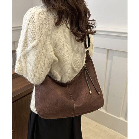 炩ȃXG[hfނiȃV_[obOBi`ȕƂƂtHŁAȂꊴՂBU[XgbvƃS[hp[c̃ANZglۂvXB悢TCYŁAig炨o܂ŕL􂷂BJ[FubN/uE/LTCYF:21cm ㉡:29cm ꉡ:30cm }`:9cm V_[:57-102cmi߉\AOsj[ɂāEA4Ήi22~31cm)F~EiPadminiΉi19.6~13.5~0.7cm)FZEzi10~20cmjFZE܂z:ZEL[P[X:ZEybg{gi500mljFZEybg{gci500mljF~dF118gnF|PbgFȂYFׂĕuTCYłi̐@ႢǍ덷܂̂ŁAjBCOAî߁Ai̍וdl͑قȂꍇ܂B\߂̏A肢v܂B