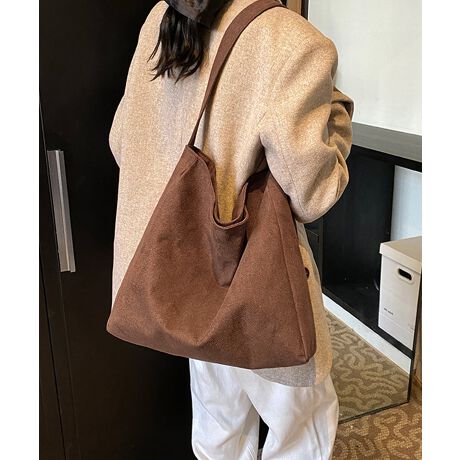 V[I΂gAVvȃfUC̃V_[obOoBC[͑傫ĴŁAgo₷BՂeʂȂ̂ŉו̑ɃIXXBJ[FubN/uE/LTCYF:33.5cm ㉡:35cm ꉡ:34.5cm }`:9cm 荂:19cm 蒷:60cmiߕsAOsj[ɂāEA4Ήi22~31cm)FZEiPadminiΉi19.6~13.5~0.7cm)FZEzi10~20cmjFZE܂z:ZEL[P[X:ZEybg{gi500mljFZEybg{gci500mljFZdF139gnF|PbgF萶YFׂĕuTCYłi̐@ႢǍ덷܂̂ŁAjBCOAî߁Ai̍וdl͑قȂꍇ܂B\߂̏A肢v܂B