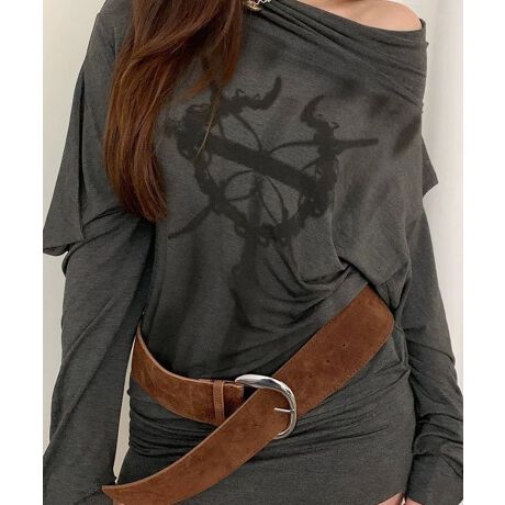 EGXgC߂A݊̂郏ChxgBXG[h̑fނƑ傫߂̃obNAR[fɃANZgvXBʏ̃pcxg蕝L̃fUCȂ̂ŁAs[XXJ[g̏ォ犪Apc̏ɏd˂Ďĝ߁BJ[FuE/L/ubNTCYFTCYS104cm~5.7cmYFɊւĂ̒ӓ_F̏i͌ Ŕ̔Ă邽߁Aϔ͕tĂ܂񂪁AiɏtȂ悤ȈՕŔƂĂ܂BCOAî߁Ai̍וdl͑قȂꍇ܂B\߂̏A肢v܂B