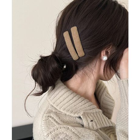 炩ȎtFgwANbvB藯܂̂ɔ߂ɂAOт܂Ƃ߂̂ɕ֗BJ[lۂAǂȃwAX^CɂȂށBfC[g͂Aʋ΂₨oAwZȂǕLV[Ŋ􂷂郏|CgACeBJ[F_[NO[/x[W/_[Nu[/uE/O[/CbhTCY:TCY:7.8cm :1.5cmYFɊւĂ̒ӓ_F̏i͌ Ŕ̔Ă邽߁Aϔ͕tĂ܂񂪁AiɏtȂ悤ȈՕŔƂĂ܂BCOAî߁Ai̍וdl͑قȂꍇ܂B\߂̏A肢v܂B