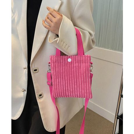 Gߊ̂R[fCfނgp~jV_[obOByăRpNgȂAX}z⏬[łBV_[͒߂łA|΂ߊ|ȂǃX^C̃AWy߂BK[[ȃtH炵AfC[炨o܂ŕLBJ[FubN/zCg/AC{[/x[W/}WF^TCYF:21cm ㉡:18cm ꉡ:18cm 荂:13cm 蒷:32cmiߕsAOsj V_[:56-110cmi߉AOj[ɂāEA4Ήi22~31cm)F~EiPadminiΉi19.6~13.5~0.7cm)F~Ezi10~20cmjF~E܂z:ZEL[P[X:ZEybg{gi500mljF~Eybg{gci500mljF~dF106gnF|PbgFȂYFׂĕuTCYłi̐@ႢǍ덷܂̂ŁAjBCOAî߁Ai̍וdl͑قȂꍇ܂B\߂̏A肢v܂B