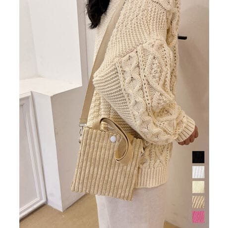 Gߊ̂R[fCfނgp~jV_[obOByăRpNgȂAX}z⏬[łBV_[͒߂łA|΂ߊ|ȂǃX^C̃AWy߂BK[[ȃtH炵AfC[炨o܂ŕLBJ[FubN/zCg/AC{[/x[W/}WF^TCYF:21cm ㉡:18cm ꉡ:18cm 荂:13cm 蒷:32cmiߕsAOsj V_[:56-110cmi߉AOj[ɂāEA4Ήi22~31cm)F~EiPadminiΉi19.6~13.5~0.7cm)F~Ezi10~20cmjF~E܂z:ZEL[P[X:ZEybg{gi500mljF~Eybg{gci500mljF~dF106gnF|PbgFȂYFׂĕuTCYłi̐@ႢǍ덷܂̂ŁAjBCOAî߁Ai̍וdl͑قȂꍇ܂B\߂̏A肢v܂B