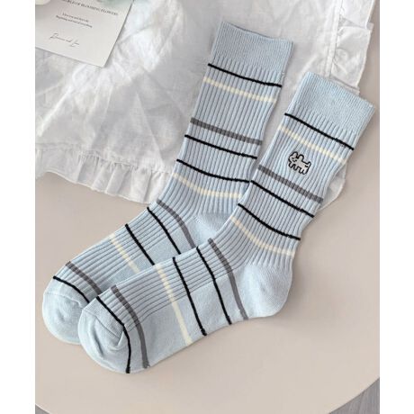 JWAȃ{[_[ڂ~h\bNXBȎhイ|CgANZgɂȂAVvȂ炱fUCB_炩ȃu҂݂ŁA\tgȗSnBLxȃJ[oG[VŁA̓̋CR[fBl[gɍ킹Ċy߂BXj[J[⃍[t@[ƍ킹āAlGʂđ炳肰ȂoBJ[FubN/AC{[/_[NO[/O[/Cgu[TCYFTCYΉTCYF22`25cm̍F18cmnFȂLkF蓧FȂYFɊւĂ̒ӓ_F̏i͌ Ŕ̔Ă邽߁Aϔ͕tĂ܂񂪁AiɏtȂ悤ȈՕŔƂĂ܂BCOAî߁Ai̍וdl͑قȂꍇ܂B\߂̏A肢v܂B