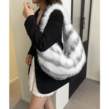 ̂̃CɃtBbg傫߃TCỸn[t[^|obOByʂȂeʂŎ[͔QBӂӂ̃t@[fނGߊƉ؂₩oB̓ŐFɉs܂AiȈۂɁBɊ|₷Aʋ΂₨oAfC[R[fɂ҂Ȗ\ACeBVvȃR[fɎ邾ŁAgĥX^CBJ[FzCg*O[/zCg*uE/O[/uETCYF:20cm ㉡:45cm ꉡ:35cm }`:10cm 荂:10cm 蒷:36cmiߕsAOsj[ɂāEA4Ήi22~31cm)F~EiPadminiΉi19.6~13.5~0.7cm)FZEzi10~20cmjFZE܂z:ZEL[P[X:ZEybg{gi500mljFZEybg{gci500mljF~dF361gnF|PbgFȂYFׂĕuTCYłi̐@ႢǍ덷܂̂ŁAjBCOAî߁Ai̍וdl͑قȂꍇ܂B\߂̏A肢v܂B