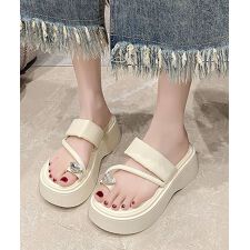 厚底サンダル ハートビジュー付きミュール