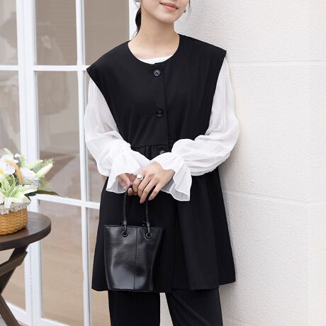 iӎyvVGbg`[|CgȃgbvXVoIVGbgCoȂXbLY߂Ɏdグ܂Btg̃{^ƂƂEhlbN炵Ă܂B̂̃CE߂Ȃ[YȎdオŒSnQIƊ炩ȔǴAySñgbvXłBR[fBl[gŃI[V[Yp܂B܂LIP[WV[Ŋ􂷂閜\ACeǂȃCi[ɂ킹₷A񂵗͂̂闊ꖇłBJ[lCr[/ubN/x[W/O[W/O[i̐F͕BQƂBTCY:P(cm)yMiS-Mjz78cm/46cm/g53cmyLiL-LLjz80cm/50cm/g55cmH̊֌WAe̐ӏ(u)y}3cmzx͌덷̋e͈͂ƂĒĂ܂Bfރ|GXe80E[16E|E^4nӂLkȂȂnȂYChinafg166cm(pTCYM)Gߏt//H