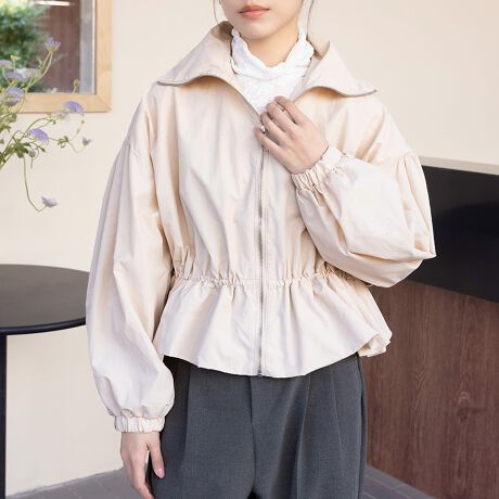 rbNJ[`[|CgȃyvVGbg̃iCWPbgVoBVvȃfUCȂ蔲DJ[WJŃK[[vXBɈꖇHD邾ŃIVxAbv閜\ACełBnCEGXgōiyvtHŃX^CAbvʂQłIVvȃ{gX͂Ah߂̃{gXƍ킹Ă܂Ƃ߂܂BꖇΕLV[Ŋ􂷂邱ƊԈႢȂBV[Y߂̃AE^[gbvXłIJ[zCg/AC{[/ubNi̐F͕BQƂBTCY:P(cm)yMz54cm/g70cm/61cm/48cmH̊֌WAe̐ӏ(u)y}3cmzx͌덷̋e͈͂ƂĒĂ܂BfރiC100nӂLkȂȂnȂYChinafg166cm(pTCYM)Gߏt/H