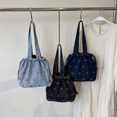 fB[Xp̑l`F[fjV_[obOVoIyʁ~eʂȂ̂ɑ傫Ãt@bV܂Ƃ߂ĂACełIǂTCYŏd󂷂邱ƊԈႢȂBВ̎dl̂ߊO璆gÂ炭ȂĂ̂|CgłIfC[g͂AƂoɂyɂg܂J[ubN/_[Nu[/Cgu[i̐F͕BQƂBTCY:P(cm)36/}`14/26H̊֌WAe̐ӏ(u)y}3cmzx͌덷̋e͈͂ƂĒĂ܂BfރRbg65%E|GXe35%nӂLkȂȂn聚YChinaGߏt/