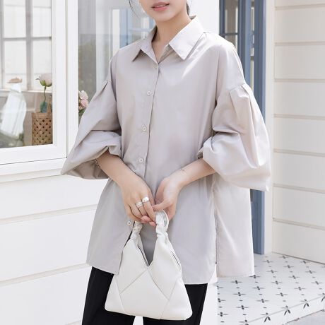 ƂŃGKgȂn̂iȃVcuEXVoI񌳂̋ݕt̃fUCY߃tH[}vXĂ܂BJ[WJŃItBXV[JWAV[܂ŕLΉB悢{[̂{[X[u▭ȃoXoĂ܂IƊ炩ȔǴAySn̐nŃR[fBl[gŃI[V[Yp܂BuEXƂẴCgłȂAd˒Ŋpǂȃ{gXɂ킹₷A񂵗͂̂闊ꖇłBJ[ubN/zCg/x[Wi̐F͕BQƂBTCY:P(cm)yMz73cm/g60cm/60cm/50cmH̊֌WAe̐ӏ(u)y}3cmzx͌덷̋e͈͂ƂĒĂ܂BfރRbg65%E|GXe35%nӂLkȂ₠聚nȂYChinafg166cm(pTCYM)Gߏt/H