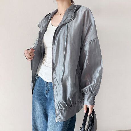 ẲHDɂ҂̃I[o[TCYVA[p[J[BƂVGbgŁACɂȂ̌^Jo[AȂꊴo܂BɂׂɂƂfނŁAĂ̎O΍ɂ҂Iⓧ̂VA[ȐnȂ̂ŁAőu₩ɁBVvȂ̃{[AghCNȈۂɁBACe킸킹₷ALX^COy߂܂B@J[zCg/lCr[/x[W/ubN/O[i̐F͕BQƂBTCY:P(cm)yMz69cm/70cm/g65cm/40cmyLz70cm/71cm/g67cm/41cmH̊֌WAe̐ӏ(u)y}3cmzx͌덷̋e͈͂ƂĒĂ܂Bfރ|GXe100%nӂLkȂ聚nȂYChinafg160cm(pTCYM)Gߏt//H