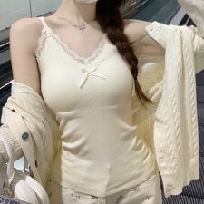 Vネックレースキャミソール