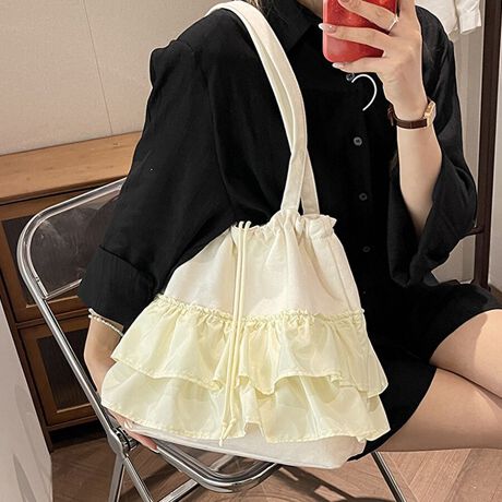 fB[Xp̑ltfUC̃V_[obOVoIeʂȂ̂ɑ傫Ãt@bV܂Ƃ߂ĂACełIǂTCYŏd󂷂邱ƊԈႢȂB̓|PbgtȂ̂|CgłIfC[g͂AƂoɂyɂg܂J[ItzCg/sN/O[/ubNi̐F͕BQƂBTCY:P(cm)35cm/43cm/}`12cm/R28cmH̊֌WAe̐ӏ(u)y}3cmzx͌덷̋e͈͂ƂĒĂ܂BfރLoXnӂLkȂȂn聚YChinafg160cm(pTCYt[)Gߏt//H/~