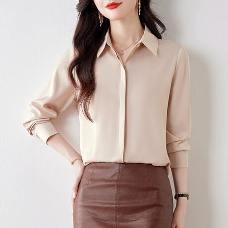 iȌ򊴂͂̃TeuEX́Aꂢ߃X^Cɂ҂ȈꖇBO㍷̂钅ŁAAEgX^CłoX悭܂AȂꊴ|GXe100̌y₩ȑfނŁAƂGƒ悢łBLk͂܂񂪁AƂgŉKȒSnB݌⑳̃{^ȂǁAו܂ŒJɎdグꂽfUCB|PbgȂŃVGbgBItBX炨o܂ŁALV[Ŋ􂷂閜\uEXłBJ[ubN/zCg/x[W/CgO[/TbNX/O[i̐F͕BQƂBTCY:P(cm)yMzO60cm/㑍66cm/g50cm/37cm/58cmyLzO61cm/㑍67cm/g52cm/38cm/59cmyLL/XLzO62cm/㑍68cm/g54cm/39cm/60cmH̊֌WAe̐ӏ(u)y}3cmzx͌덷̋e͈͂ƂĒĂ܂Bfރ|GXe100%nnȂYChinafg160cmipTCYMjGߏt/H