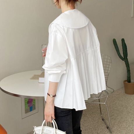 傫߂̃EhJ[ۓIȁANVJȕ͋CYuEXBɂقǂ悭MU[ꂽ́AӂƂ炵VGbgBobNX^Cɂ̓v[c{Aтɗhy₩ȈۂɁBO㍷̂钅ŁACɂȂ鍘܂肰ȂJo[BƋ݌ɂ̓{^tŁAו܂łfUCBŌy₩ȑfފ́AtH̃C[hX^Cɂ҂łBVvȂ݊̂ꖇŁAIIt킸􂵂܂BJ[ubN/zCgi̐F͕BQƂBTCY:P(cm)yt[zO65cm/㑍71cm/g54cm/51cm/47cmH̊֌WAe̐ӏ(u)y}3cmzx͌덷̋e͈͂ƂĒĂ܂BfރRbg65%E|GXe35%nLkȂnȂYChinafg160cmipTCYt[jGߏt/H