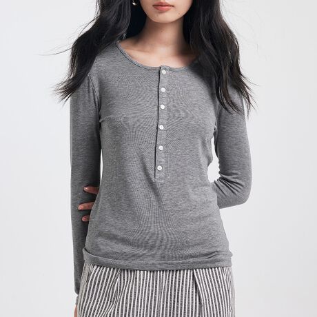 EhlbN~tg{^ANZgɂȂAx[VbNȒgbvXB_炩ȑfނŔȂ݂ǂAXgXt[ȒSn͂łB␞͂ƂdĂŁACi[gɂꖇɂΉBL߁g݌vŁǍ^Jo[ɂʓIBnȂłɂAy₩ȒSnBpcɂXJ[gɂ킹₷AIIt킸􂵂܂BG߂킸񂹂AgȂ閜\gbvXłBJ[ubN/ItzCg/u[/O[/R[q[/XgCvi̐F͕BQƂBTCY:P(cm)yMz59cm/g41cm/38cm/56cmyLz60cm/g43cm/39cm/57cmH̊֌WAe̐ӏ(u)y}3cmzx͌덷̋e͈͂ƂĒĂ܂BfރAN50%E[25%EiC20%EE[5%nLk聚nȂYChinafg160cmipTCYMjGߏt/H