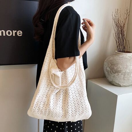 ̂ANfނŎdĂAy₩Ȉۂ̃g[gobOłB40cm~34cm̑傫߃TCYŁAA4ނm[gPC[\BLk邽߁Aו̌`ɍ킹ĎRɃtBbg܂B}`͍T߂ȂA蕿28cmŌ|NNBn|PbĝȂVvȍ\Ai`ȕ͋CĂ܂BtďH~AG߂킸􂷂fUCŁAʋ΁EʊwEoȂǕLV[ɑΉBX^COɔvXAg̗ǂꖇłBJ[uE/ubN/x[Wi̐F͕BQƂBTCY:P(cm)yt[z40cm/}`2cm/34cm/蕿28cmH̊֌WAe̐ӏ(u)y}3cmzx͌덷̋e͈͂ƂĒĂ܂BfރAN100%nȂYChinaGߏt//H/~