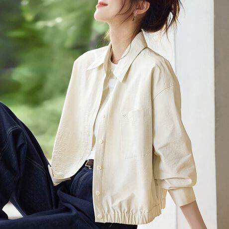 MU[ۓIȒVcWPbgłBtg̓{^dlŁAHDƂĂgbvXƂĂ􂵂܂B̓{^tŁAӂƂVGbgɃnvXB̓SŁAƂȂ܂Bɂ̓{^t̃|Pbg炢A肰ȂANZgɁBpcɂXJ[gɂ킹₷AIIt킸g閜\ACełBG߂̕ςڂɂd󂷂A񂵗͂̍ꖇłBJ[x[W/lCr[i̐F͕BQƂBTCY:P(cm)yMz50cm/g53cm/47cm/50cmyLz51cm/g55cm/48cm/51cmyLL/XLz52cm/g57cm/49cm/52cmH̊֌WAe̐ӏ(u)y}3cmzx͌덷̋e͈͂ƂĒĂ܂Bfރ|GXe70E[30%nӂLkȂnȂYChinafg160cmipTCYMjGߏt/H