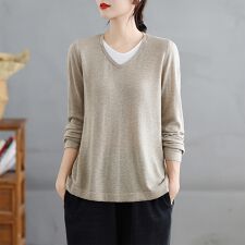 レイヤード風Vネックニットトップス