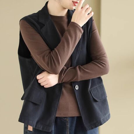 e[[hdẴm[X[uxXgłBtgɂ̓{^Ƒ傫߃|PbgzuApƃfUC𗼗Byt̋݌AƊƂȂꊴo܂B܂͂ƂCŁACi[Ƃ̃C[hy߂܂Bwʂɂ̓{^t̃fBe[{ApɂANZgBpcɂXJ[gɂ킹₷AIIt킸􂵂܂BG߂̕ςڂɂd󂷂Af͂̍ꖇłBJ[uE/ubN/J[L/^i̐F͕BQƂBTCY:P(cm)yMz62cm/g58cm/41cmyLz63cm/g60cm/42cmyLL/XLz64cm/g62cm/43cmH̊֌WAe̐ӏ(u)y}3cmzx͌덷̋e͈͂ƂĒĂ܂Bfރ|GXe65%ERbg35%nӂLkȂȂnȂYChinafg160cmipTCYMjGߏt/H