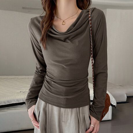 _炩ȃh[vlbNۓIȁAtF~jȒgbvXB񌳂ɎRȗ̊܂AlbNXƂ̑QBXgb`̂fނŁAtBbgƉK𗼗BnȂłɂAtH~ƃOV[Y􂵂܂B|PbgȂ̂\ŁAVGbgL[vBfjXJ[gAChpcƂDŁAIIt킸񂵉\BꖇŒfAgȂ閜\gbvXłBJ[ubN/zCg/_[NO[/R[q[/CgO[i̐F͕BQƂBTCY:P(cm)yMz54cm/g43cm/39cm/59cmyLz55cm/g45cm/40cm/60cmyLL/XLz56cm/g47cm/41cm/61cmH̊֌WAe̐ӏ(u)y}3cmzx͌덷̋e͈͂ƂĒĂ܂Bfރ[95%E|E^5%nӂLk聚nȂYChinafg160cmipTCYMjGߏt/H