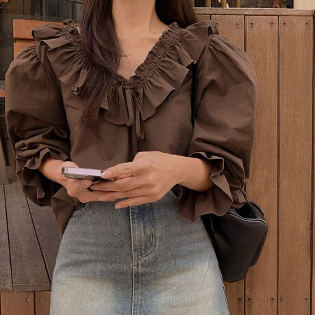 tlbNƃ{[X[uۓIȒuEXB[߂VlbNɎ{ꂽtƃ{^CA܂؂₩ɉoB̓MU[ŁAӂƂ̊炵Ă܂B_炩ȑfނŔGǂASnKBpcɂXJ[gɂ킹₷AIIt킸􂷂ꖇłBꖇŒfgbvXƂāAHt̃R[fɂ߂łBJ[zCg/Ji̐F͕BQƂBTCY:P(cm)yt[z55cm/g53cm/42cm/65cmH̊֌WAe̐ӏ(u)y}3cmzx͌덷̋e͈͂ƂĒĂ܂Bfރ|GXe100%nLkȂnȂYChinafg160cmipTCYt[jGߏt/H