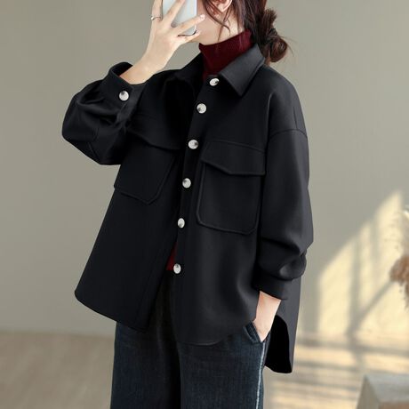 VcoŒ钷WPbgłBtgɂ͑傫߂̃|Pbg2zuAfUCƎp𗼗B{^tŒEȒPACi[ŕLX^CO\łBƂVGbgŁAbNXSnB̓EhJbgŁÂۂɎdグ܂BpcɂXJ[gɂ킹₷AIIt킸􂵂܂BG߂̕ςڂɂd󂷂Af͂̍ꖇłBJ[x[W/ubNi̐F͕BQƂBTCY:P(cm)yLzO64cm/㑍72cm/g59cm/56cm/52cmyLL/XLzO65cm/㑍73cm/g61cm/57cm/53cmy3L/2XLzO66cm/㑍74cm/g63cm/58cm/54cmH̊֌WAe̐ӏ(u)y}3cmzx͌덷̋e͈͂ƂĒĂ܂Bfރ|GXe100%nӂLkȂȂnȂYChinafg160cmipTCYLjGߏH/~