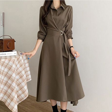 iȈۂ^ݕtfUCƁAEGXgƈ߂鋤zxg͂̃Vcs[XBtAɍLXJ[gC炵āA1ŃR[fDGACełB|GXe100fނŃVɂȂɂA悢݂ŏtHɂ҂̒SnB̃{^obNEGXg̃MU[ȂǁAו܂łfBe[܂Bʋ΂₨oAƂĂ΂ɂ􂷂Aꂢߔhɂ߂̈ꒅłBJ[x[W/J[L/ubNi̐F͕BQƂBTCY:P(cm)yt[z112cm/g46cm/42cm/57cmH̊֌WAe̐ӏ(u)y}3cmzx͌덷̋e͈͂ƂĒĂ܂Bfރ|GXe100%nӂLkȂȂnȂYChinafg166cmipTCYt[jGߏt/H