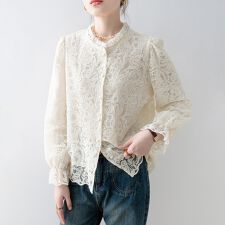 ハイネックレースブラウス