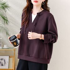 Vネックプルオーバー