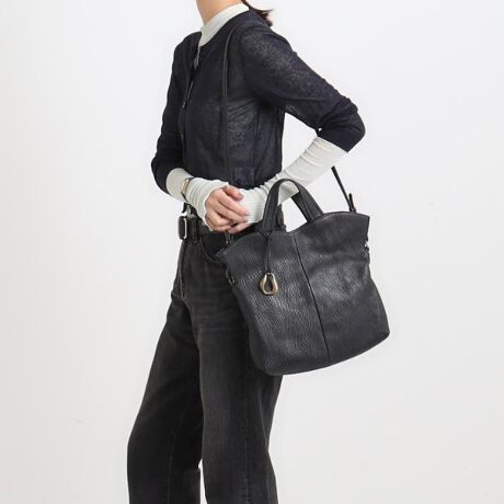 [^ԁFR9771930]U[̃Chȕ͋CƃtH̋ȐA肰Ȃ̃oXA^jS[g̐VȖ͂LuxeiNXj^jS[gi^j₵̂€vjґɎgp2wayg[gB^jS[gȂł͂̍rXa_炩ȋȐ̃tHŁAǂӖŃCgȈۂɎdグ܂BtH̋Ȑ͂̂܂܂ɁAfC[Ɏg₷TCY_EꂽMTCYBv̏_炩AӂƂ݁Aǎ\ł܂B{[ȂyʂȂ̂|CgBԌ͓[܂ґɊvgpAV[Nbg}OlbgŊJX[YB߉\ȃV_[Xgbv͎O\BobO`[͍̋GVɃfUCBNVJȃGKgȂÂ郉C̃RgXgAB͂̃AVg[ȋȐA܂ŃWG[̂悤ȐVۂ^܂B̃Co`ɂ܂BÔȂfUCȂ̂Œp邱ƂŁAcoNωy݂܂BƖ̊֌WɂAۂFČꍇ܂B܂Ap\REX}[gtHȂǂ̊ɂA኱iƉ摜̃J[قȂꍇ܂ByCɓo^zCɂȂACéwCɓo^x߂łBICTCg̊eACeɂun[g}[NvNbNĊȒPɒǉł܂BCɓACeA݌Ɏc킸EēׂȂǃLy[ΏۂɂȂꍇɂm点܂Bd:510g